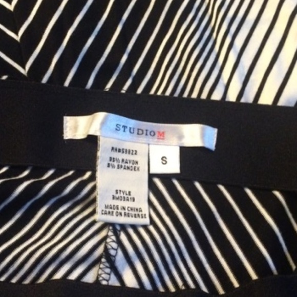 Black & White Long Maxi Skirt- S ( Temp- 1 day price drop) - Picture 5 of 8